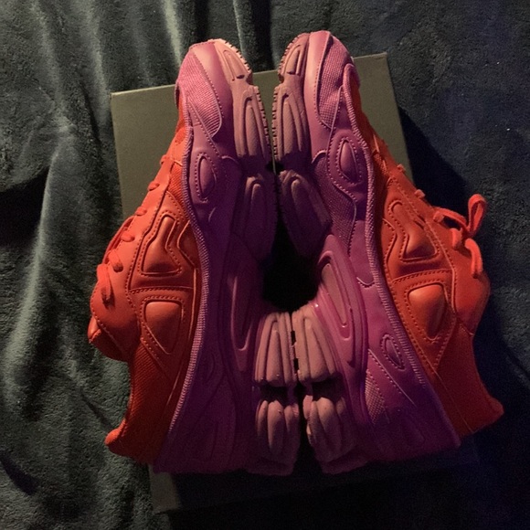 RAF SIMMONS OZWEEGO - Picture 3 of 5